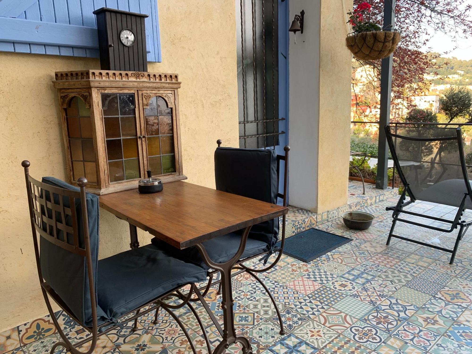 Skylark Bed & Breakfast グラース エクステリア 写真